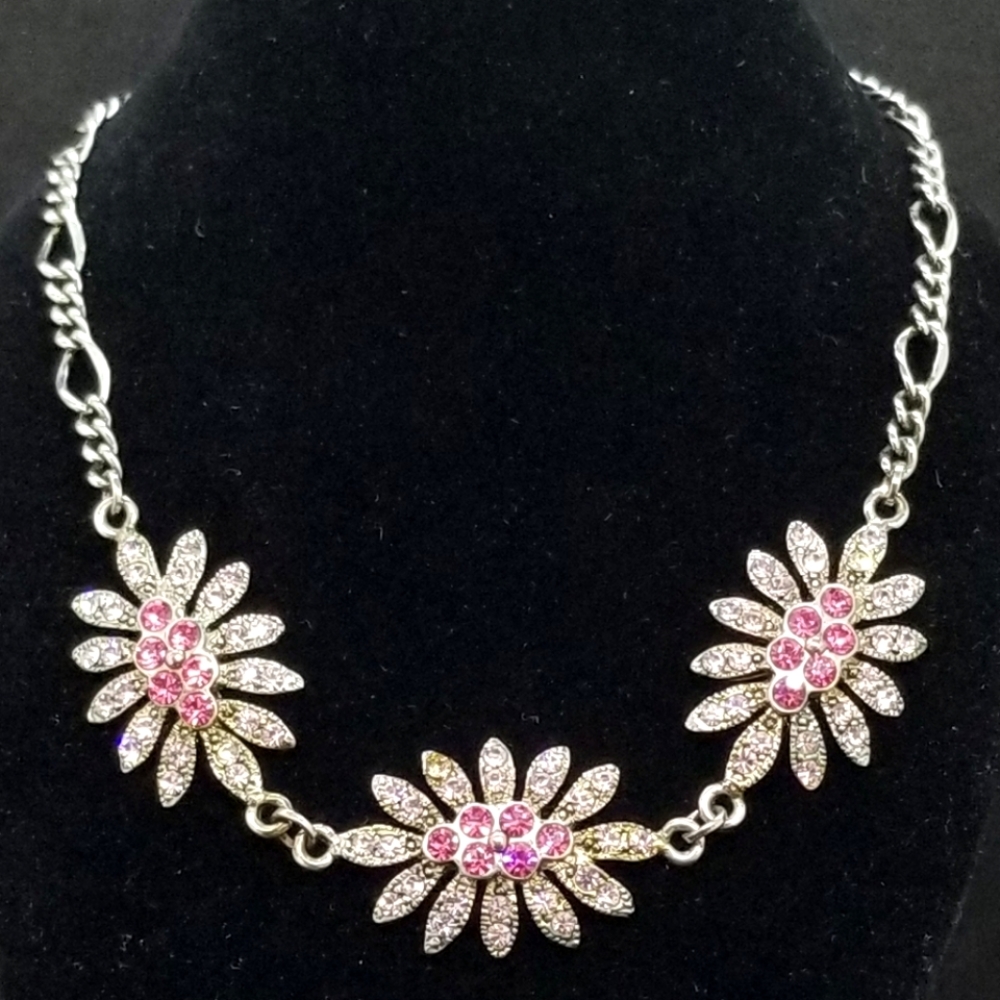 Hot pink rhinestone link chain necklace 💖